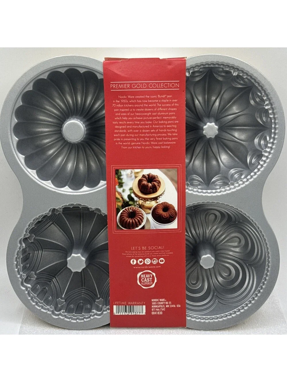 Nordic Ware Gold Bundt Quartet 4 Bundt Cake Pan 5.5” X 3” 4 Different Designs